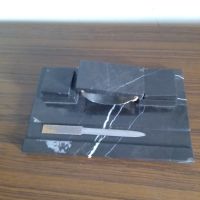 Мраморна мастилница с ножче за разрязване на поща, снимка 2 - Антикварни и старинни предмети - 45630881