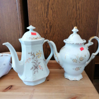 Красиви порцеланови чайници., снимка 2 - Антикварни и старинни предмети - 44938225
