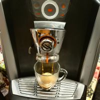 Кафеавтомат Saeco, снимка 2 - Кафе машини - 45490837