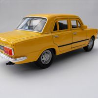 Fiat 125p 1967 - мащаб 1:39 на Welly моделът е нов в кутия, снимка 3 - Колекции - 45864608