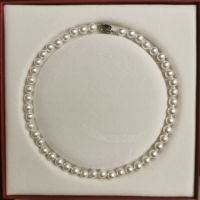Колие от естествени перли, снимка 1 - Колиета, медальони, синджири - 45306184