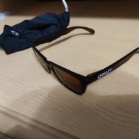 Oakley Frogskins  Made in USA, снимка 1 - Слънчеви и диоптрични очила - 45126331