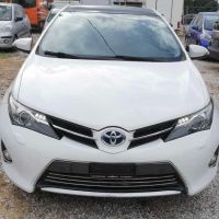 Toyota Auris 2014, снимка 2 - Автомобили и джипове - 46198093