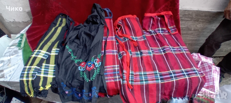 Шарени стари престилки за носия, снимка 1