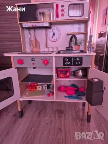 детска дървена кухня, снимка 2 - Играчки за стая - 53404787