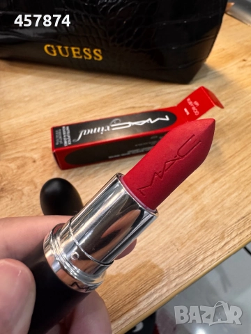 Червилото от MAC Cosmetics 