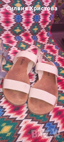 Продавам 2 броя дамски сандали номер 37, снимка 2 - Маратонки - 51785806