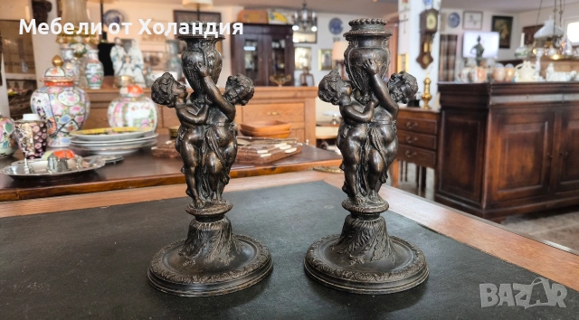 двойка антикварни бронзови свещници