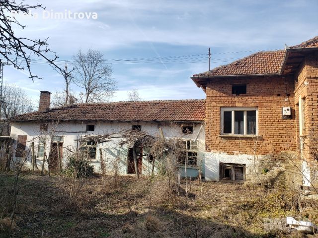 Къща в с.Горско Калугерово, снимка 1 - Къщи - 46441661