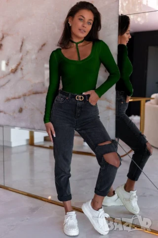 Изчистена дамска блуза  