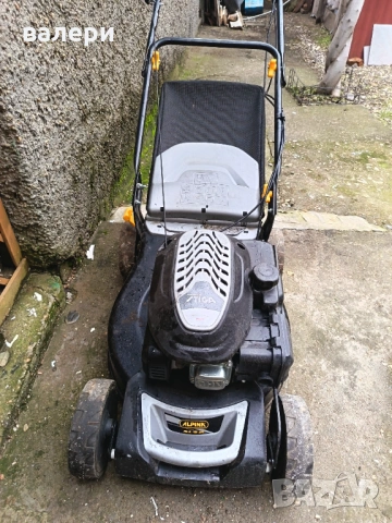 Самоходна косачка Alpina, снимка 2 - Градинска техника - 53684830