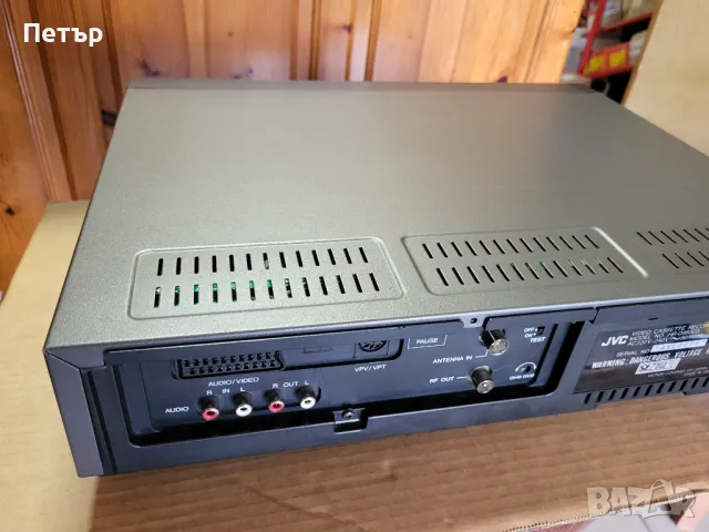 VHS Видеорекордер JVC HR-D980EG-HI-FI Stereo Видео, снимка 4 - Плейъри, домашно кино, прожектори - 47834892