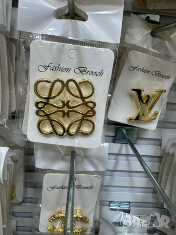 висококачествени брошки от медицинска стомана Gucci jadore , снимка 11 - Други - 52093093