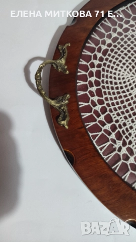 Дървен поднос с остъклено дъно и дантела, снимка 2 - Антикварни и старинни предмети - 52542418