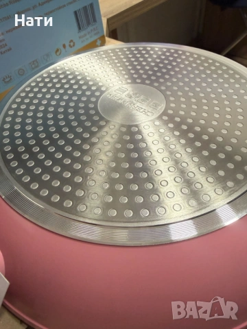 НОВ Комплект тигани Cheffinger розово с мраморно покритие – 3 части за всяка кухня - розов цвят, снимка 11 - Съдове за готвене - 53718438