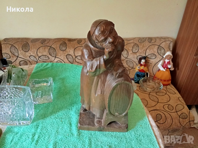 Стара дървена статуетка Монах с буре, снимка 2 - Антикварни и старинни предмети - 53925537
