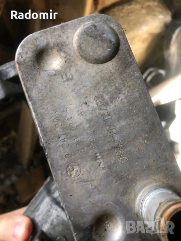 Маслен радиатор Бмв е39 530д 2000 г ръчна скоростна кутия