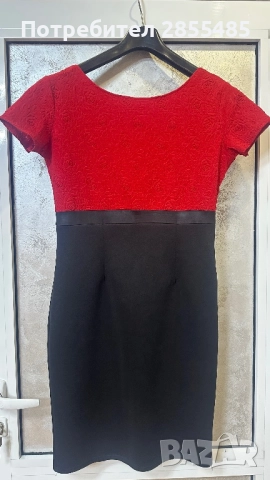 Рокля в черно и червено