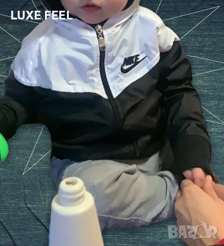 Nike 🤡 Детски Ветровки 