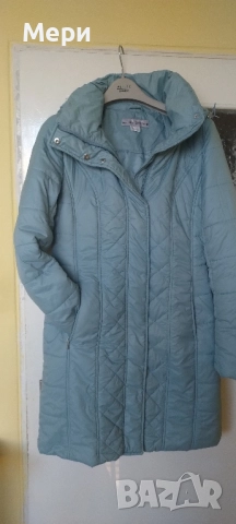 Дамско яке с качулка 