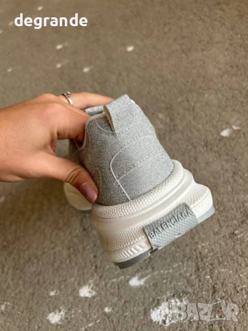 Дамски маратонки Balenciaga Намалени, снимка 2 - Маратонки - 50944369