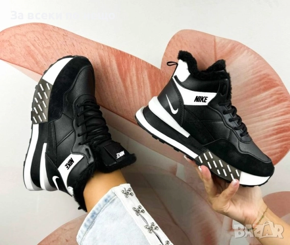 Nike Дамски Черни Зимни Боти Найк Код V9