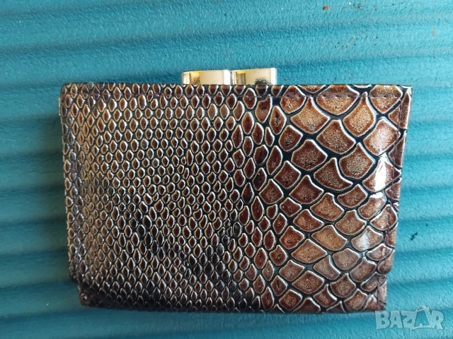 НОВО Дамско Портмоне, снимка 2 - Портфейли, портмонета - 52850554