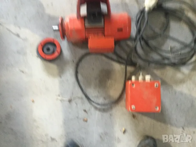 Електро мотор трифазен с педал- старт, снимка 2 - Електродвигатели - 50041626