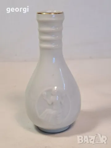 българска порцеланова вазичка 8/1, снимка 1