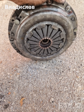 Съединител с маховик Киа Джойс 2.0 139 коня 