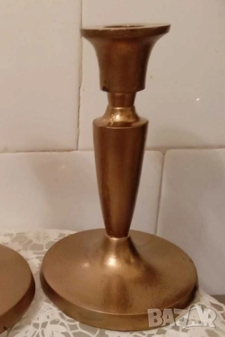 Нови свещници от Нидерландия