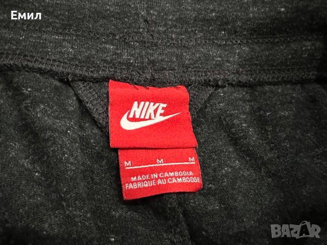 Дамски шорти Nike, Размер М, снимка 5 - Къси панталони и бермуди - 46412085