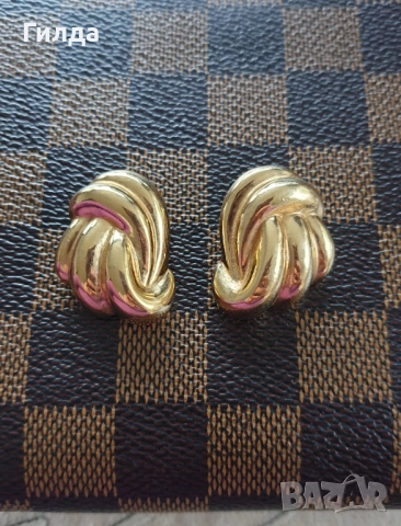 Обеци тип клипс Nina Ricci налични