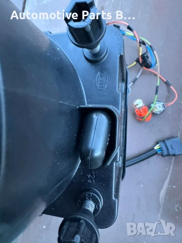 Лупа , задна част от фар HYMER B575 2015, снимка 3 - Части - 53610651