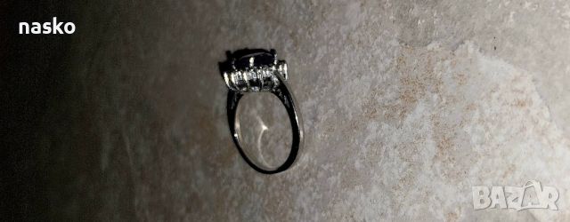Дамски пръстен с циркони, снимка 3 - Антикварни и старинни предмети - 46410326