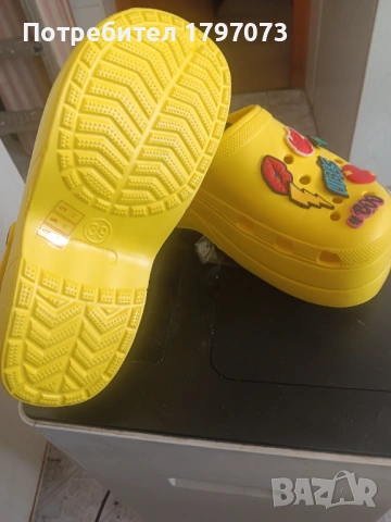 Чехли Crocs Нови, снимка 3 - Чехли - 53763967
