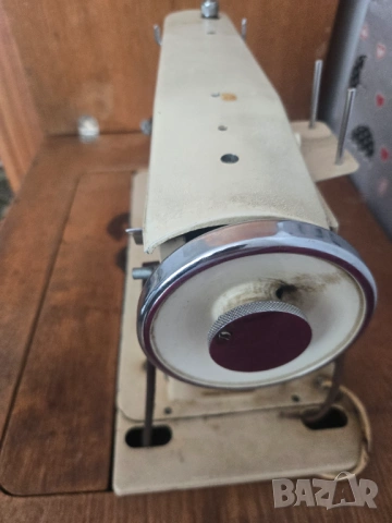 Продавам бродирачна машина ,лично вземане от гр.Самоков, снимка 5 - Шевни машини - 54160754