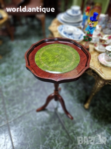 Превъзходна антикварна английска помощна масичка , снимка 5 - Антикварни и старинни предмети - 52310285