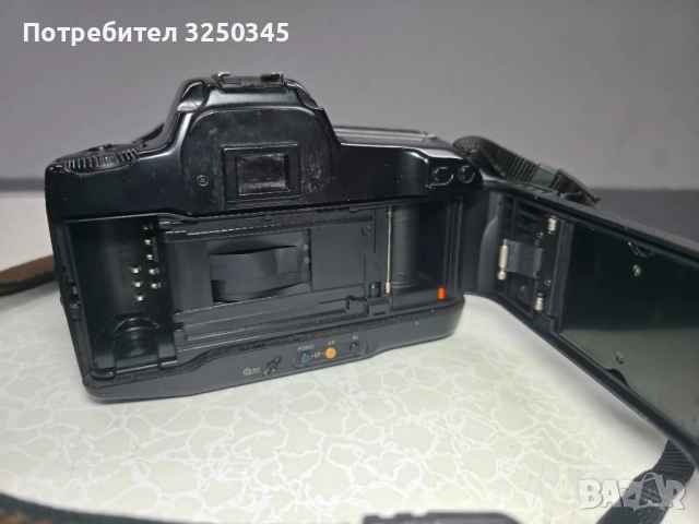 Стар лентов фотоапарат Canon EOS 10 с обектив Sigma 70-300 , снимка 6 - Фотоапарати - 52505614