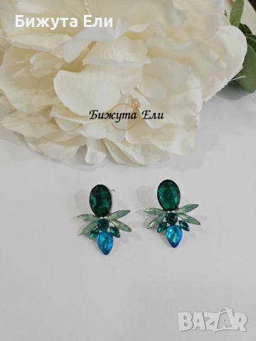 Официални обеци с кристали , снимка 2 - Обеци - 53821482