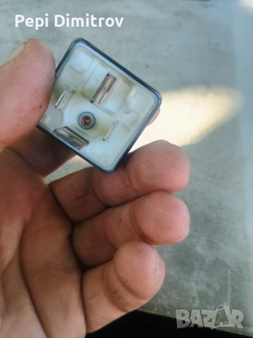 Реле Audi 100 ,80 B4 вентилатор 1994 443951253