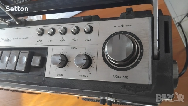 Sanyo M 9994 K, снимка 4 - Радиокасетофони, транзистори - 53589463