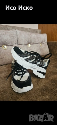 Дамски модерни кецове , снимка 2 - Кецове - 51938192