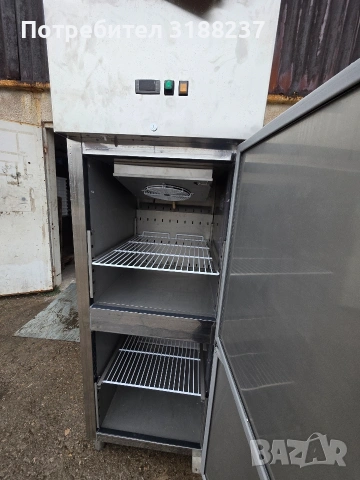 Нов двоен професионален хладилник с фризер, снимка 3 - Хладилни витрини и фризери - 53034579