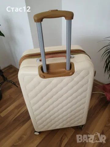 Голям перфектен куфар IT LUGGAGE, снимка 6 - Куфари - 47258880