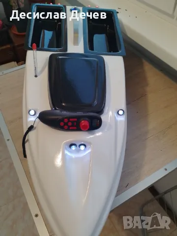 Лодка за захранка , снимка 4 - Такъми - 49927072