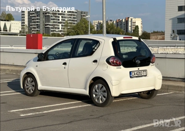 Кола под наем София - Toyota Aygo 2013 - Бензин - Ръчни скорости, снимка 5 - Rent a car - 54041442