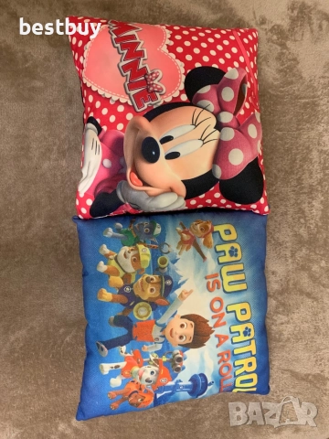 Две декоративни възглавнички