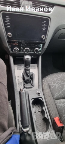 Отлична Шкода Октавия 2.0 дизел , снимка 3 - Автомобили и джипове - 53709136