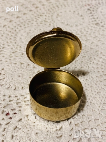 кутийки за таблетки , снимка 10 - Антикварни и старинни предмети - 53884301